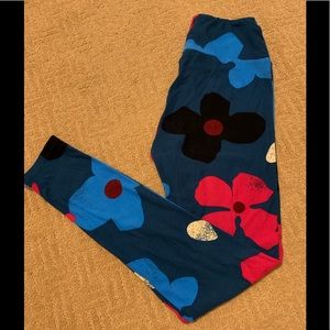 EUC💕LuLaRoe OS Large Flower Leggings